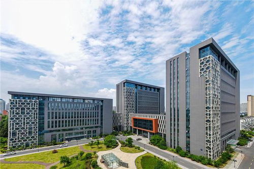 安徽建工三建集團再捧‘小金人’，鑄就建筑行業新輝煌